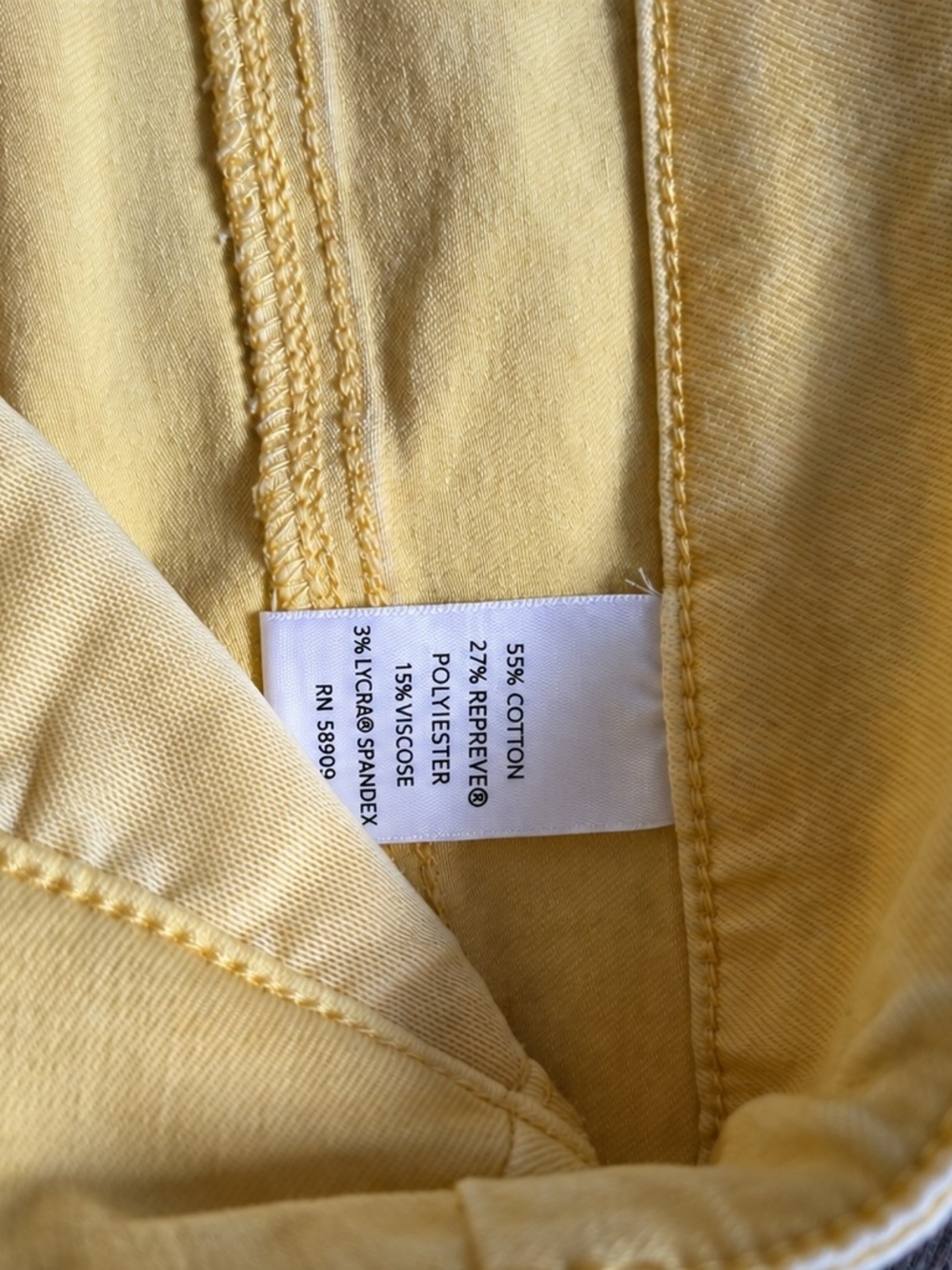 Westbound Petites Women’s Yellow Bermuda Shorts Size 12P Stretch Mid Rise - Picture 5 of 5